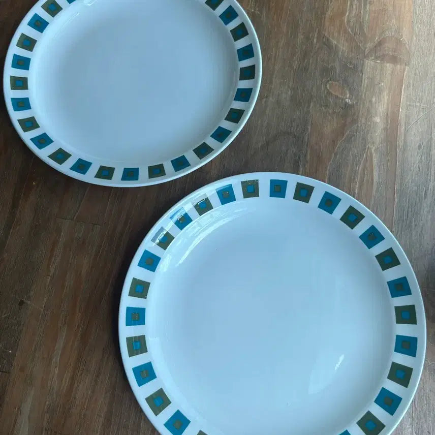 [BUNJANG] Midwinter English Vintage Salad Plate (2 pcs) / 영국 빈티지 미트윈터 샐럿접시 2p