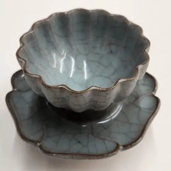 [BUNJANG] Celadon Flower-Shaped Cup and Saucer Set / 청자 화형잔