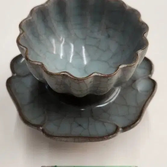 [BUNJANG] Celadon Flower-Shaped Cup and Saucer Set / 청자 화형잔