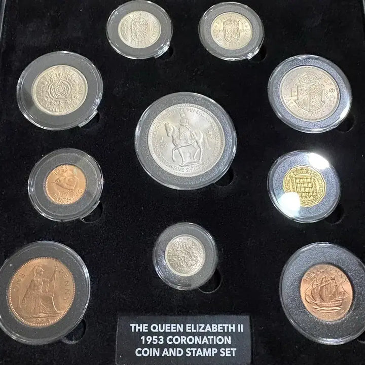 [BUNJANG] United Kingdom Queen Elizabeth II 1953 Coronation Commemorative Coin and Stamp Set / 영국 엘리자베스 2세 1953년 대관식 기념 주화 및 우표 세트