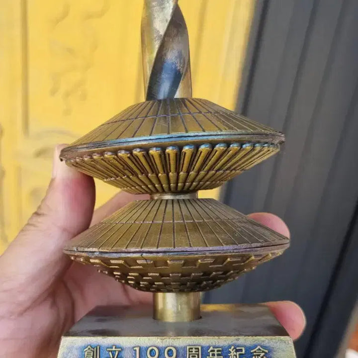 [BUNJANG] Incheon Chamber of Commerce 100th Anniversary Commemorative Metal Item / 40년된 인천상공회의소 100주년 기념품