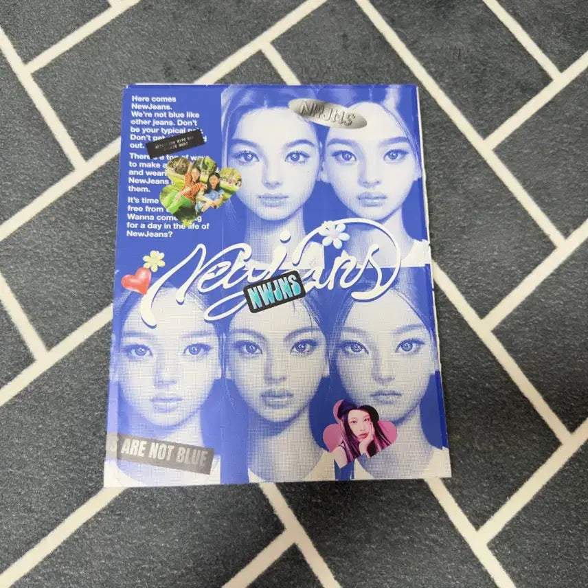 [BUNJANG] NewJeans Autographed Album Attention 1st Album / 뉴진스 싸인앨범 사인 블루북 어텐션 1집 5명 팬싸