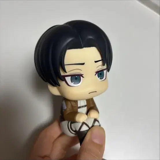 [BUNJANG] MegaHouse Attack on Titan Levi Look Up Figure / 메가하우스 진격의거인 리바이 룩업 피규어