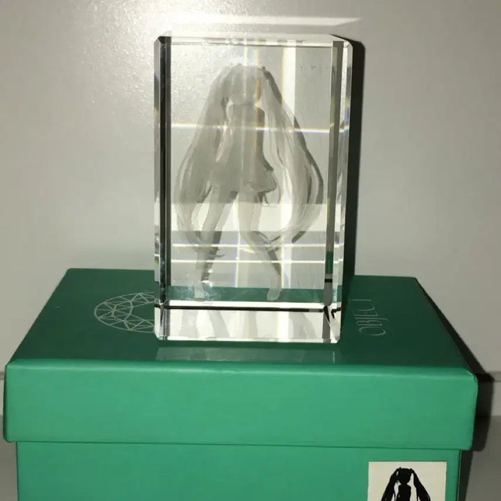 [BUNJANG] Hatsune Miku 3D Crystal Object Laser Engraved Figure / 하츠네 미쿠 3D 크리스탈 오브젝트 판매합니다!