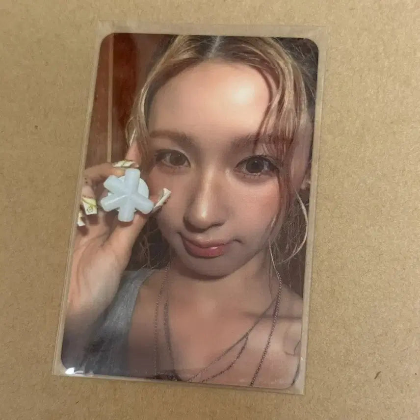 [BUNJANG] Gidle (G)I-DLE Miyeon Gimme Dat Love Official Photocard / 아이들 we made 미연 공방포카 공방 포카 포토카드 Gimme Dat Love