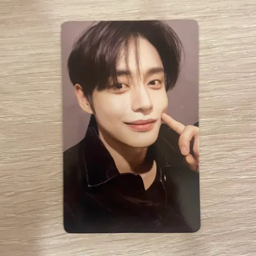 [BUNJANG] ZB1 Kim Jiwoong Here &amp; Now World Tour Bangkok Photocard / 제로베이스원 김지웅 월드투어 here&amp;now 방콕 포카