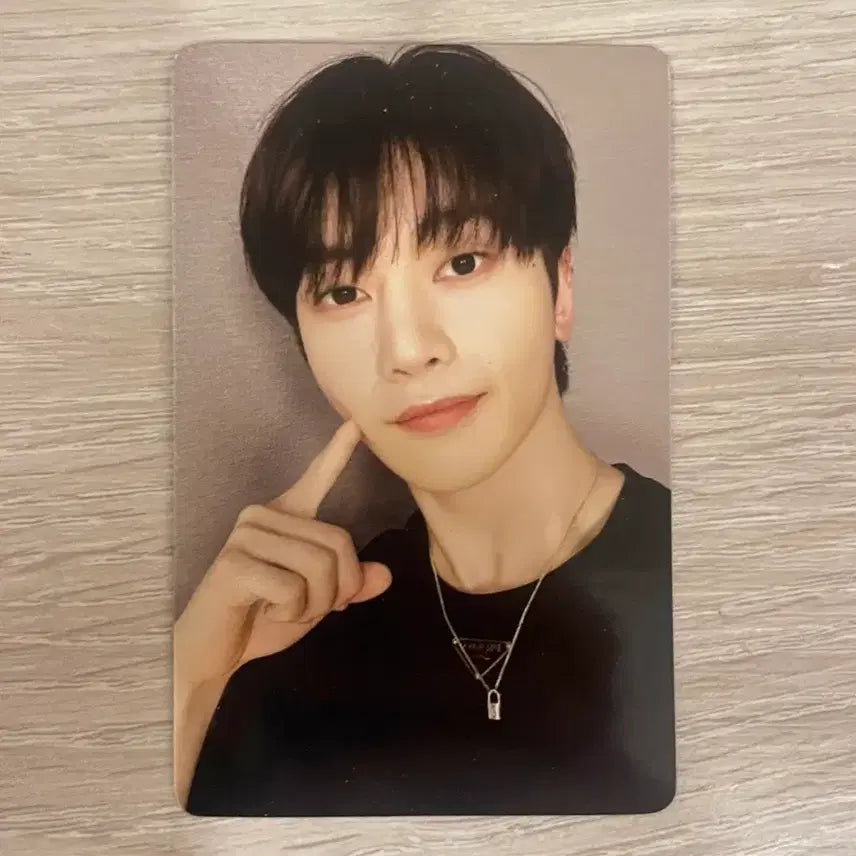 [BUNJANG] ZEROBASEONE Sung Han Bin World Tour Here&amp;Now Bangkok Photocard / 제로베이스원 석매튜 월드투어 here&amp;now 방콕 포카