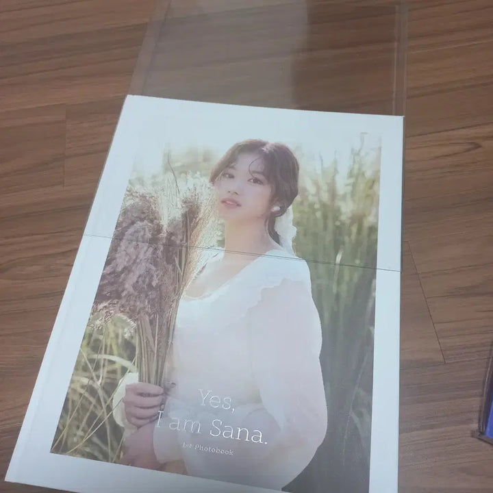 [BUNJANG] TWICE Sana I am Sana Photobook / 트와이스 사나 포토북 I am sana
