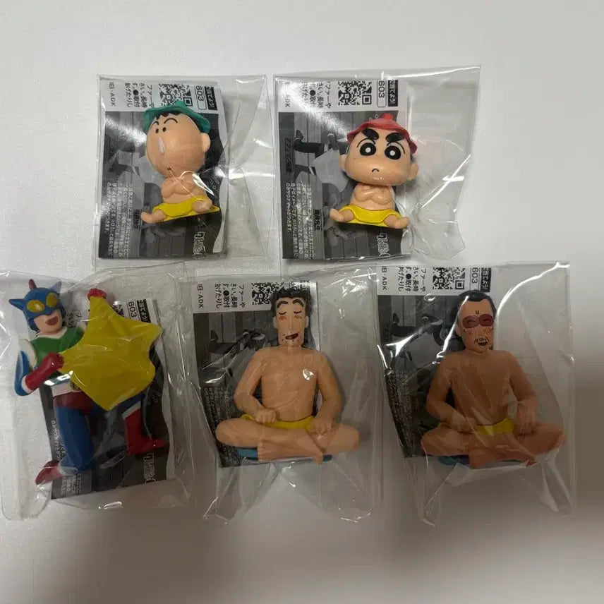 [BUNJANG] Crayon Shin-chan Sauna Gacha Set (5 Variants) / 짱구 사우나 가챠 5종 세트