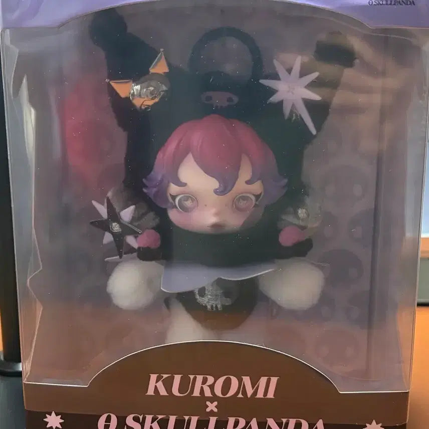 [BUNJANG] Kuromi Skullpanda Collaboration Sealed Figure / 쿠로미 스컬판다 미개봉