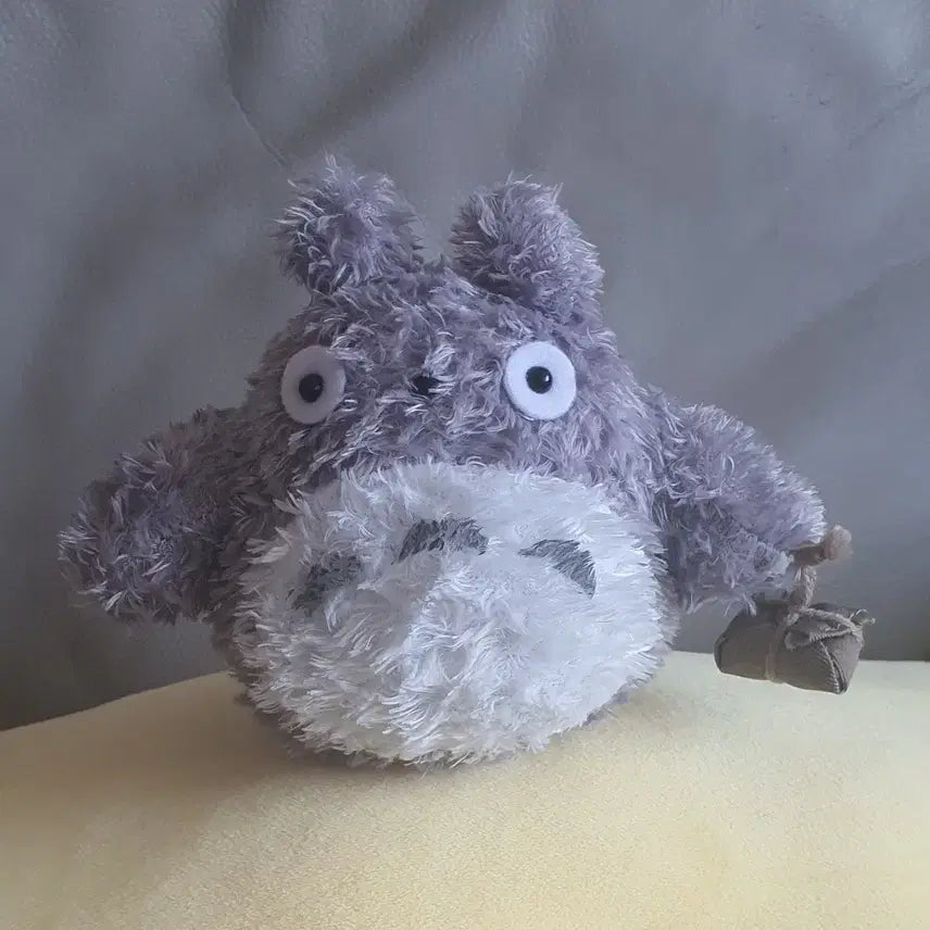 [BUNJANG] Ghibli Totoro Doll with Bundle / 대토토로 인형 지브리  빈티지인형 봇짐 센과치히로
