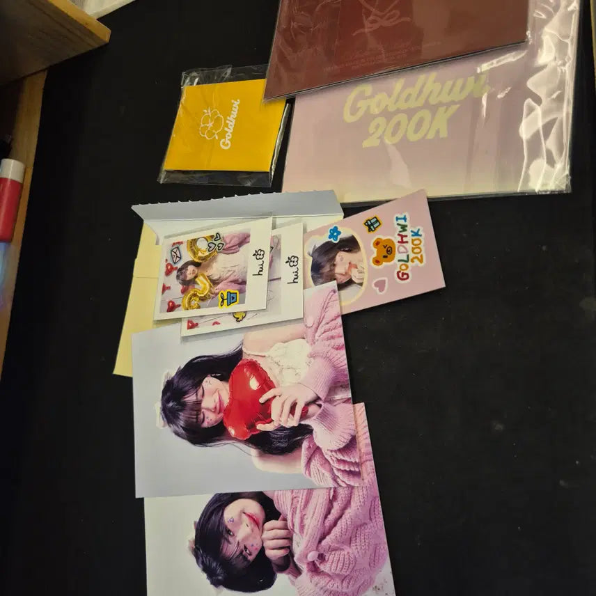 [BUNJANG] Geumhwi Photocard, Framed Photo, and 4-Cut Photo Set / 금휘님 굿즈(포카) 팝니다.