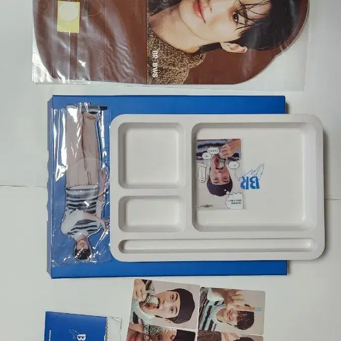[BUNJANG] Byun Woo-seok Baskin Robbins Photocard Tray Acrylic Standee Set / 21세기대군부인 변우석 배스킨라빈스 배라 포카 트레이 백월 포토카드