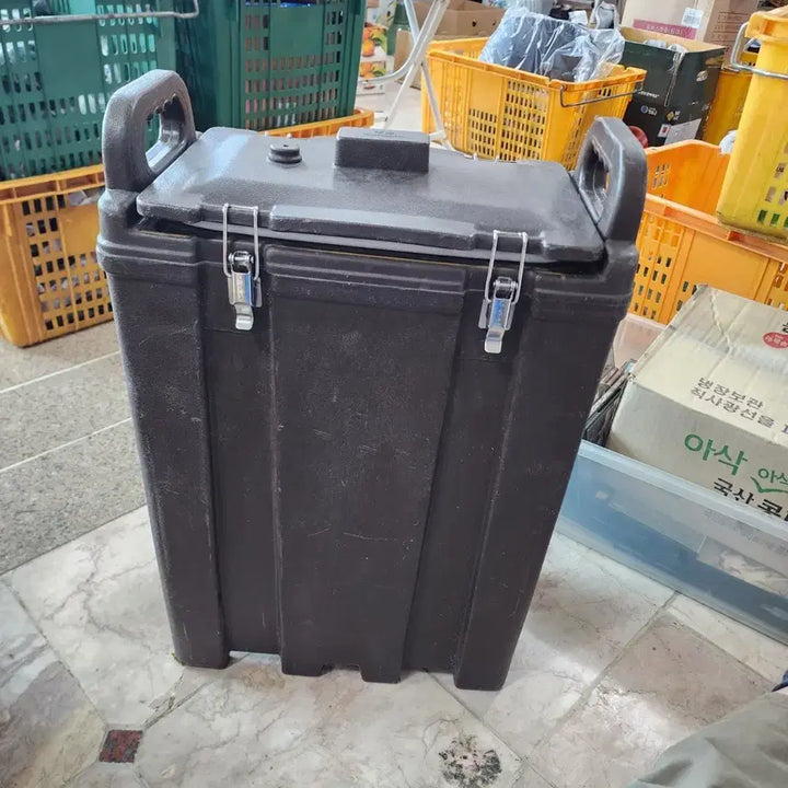 [BUNJANG] Vintage USA Water Canister / USA 물통  상단크기42cmX23cm.하단크기39.cmX21.5cm  전체높이61.5cm