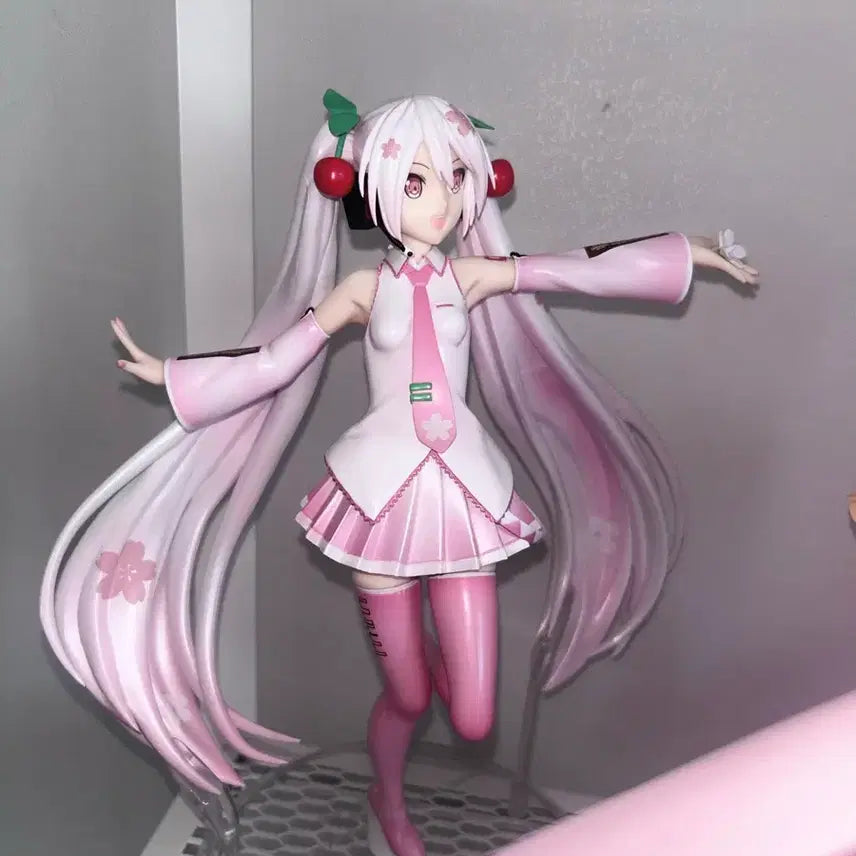 [BUNJANG] Sakura Miku Figure Bundle Set / 사쿠라미쿠 피규어 일괄