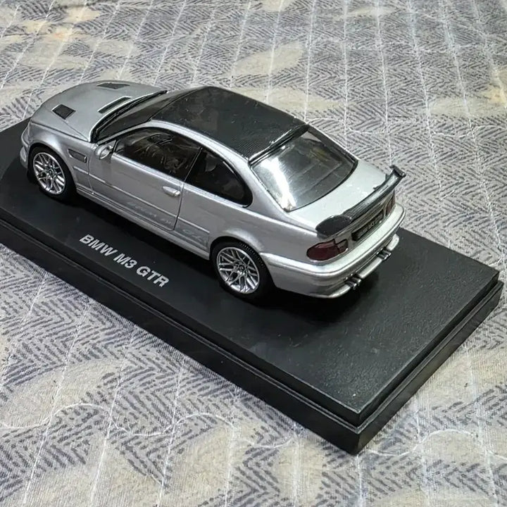 [BUNJANG] Kyosho 1/43 BMW M3 GTR Street Version Silver Diecast Model / 1/43 교쇼 BMW M3 GTR 스트릿버전 다이캐스트 판매합니다.
