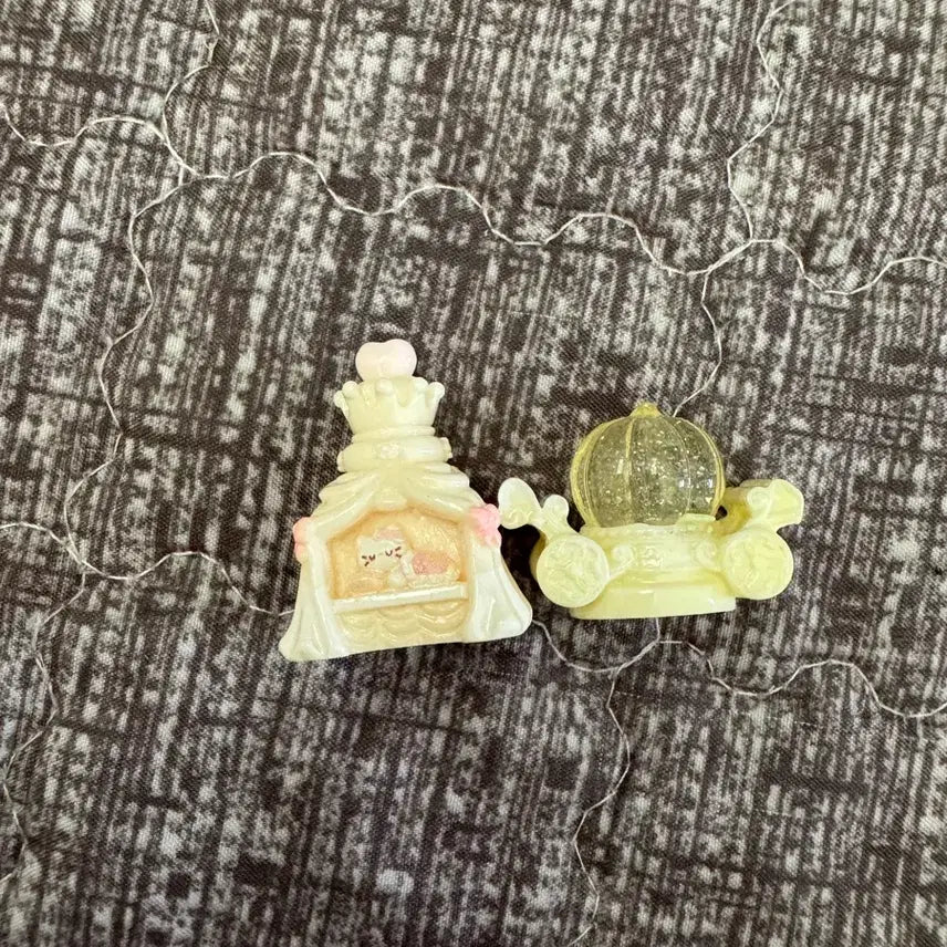 [BUNJANG] Hello Kitty Tent Figure and Castle Miniature Set / 키티 텐트 피규어, 성 미니어처