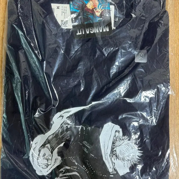 [BUNJANG] Uniqlo Jujutsu Kaisen Character Graphic T-Shirt (Size M) / 주술회전 티셔츠 M사이즈 유니클로