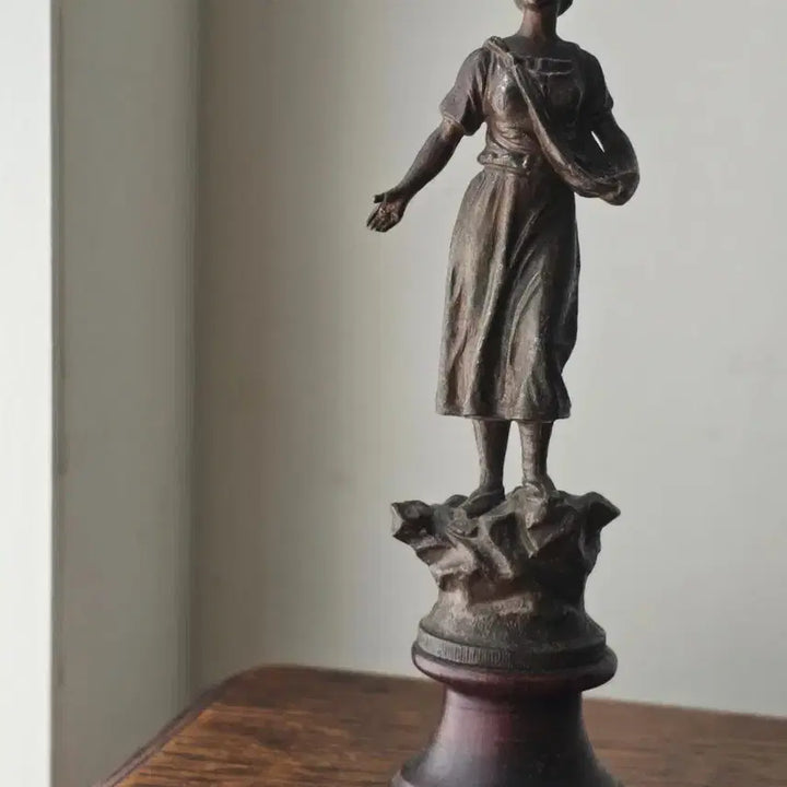 [BUNJANG] La Semeuse "Woman Sowing Seeds" Figurine / 여인조각상