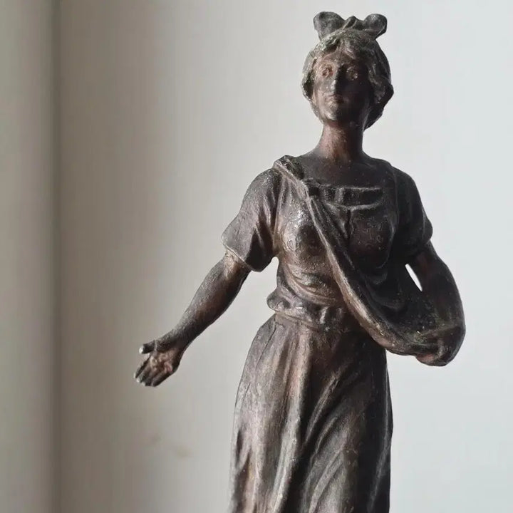 [BUNJANG] La Semeuse "Woman Sowing Seeds" Figurine / 여인조각상