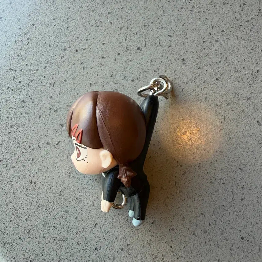 [BUNJANG] Chainsaw Man Kobeni Figure Keychain (Opened) / 체인소맨 코베니 피규어 대롱 키링 가챠 개봉