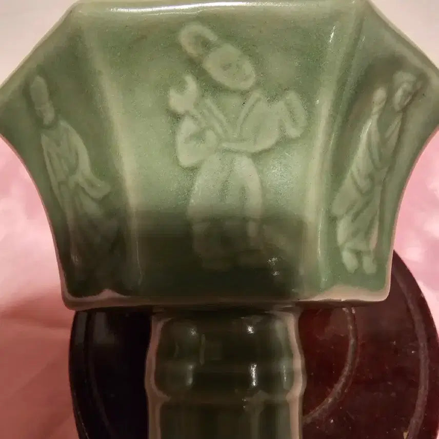 [BUNJANG] Octagonal Korean Celadon Wine Cup / 팔각 고복배.