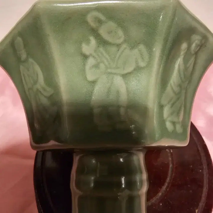 [BUNJANG] Octagonal Korean Celadon Wine Cup / 팔각 고복배.