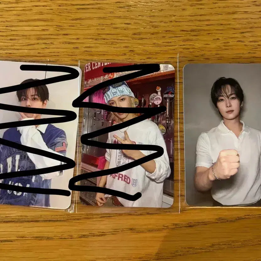 [BUNJANG] Stray Kids Concert Run Out This or That Soundwave Lucky Draw POB (Lee Know) / 스트레이키즈 콘서트 런잇 디스앤댓 사운드웨이브 2주차 럭드 특전