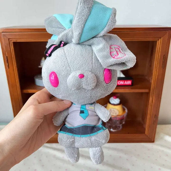 [BUNJANG] Miku Universal Rabbit Plush Keychain / 미쿠 범용토끼 릴패스 인형 키링