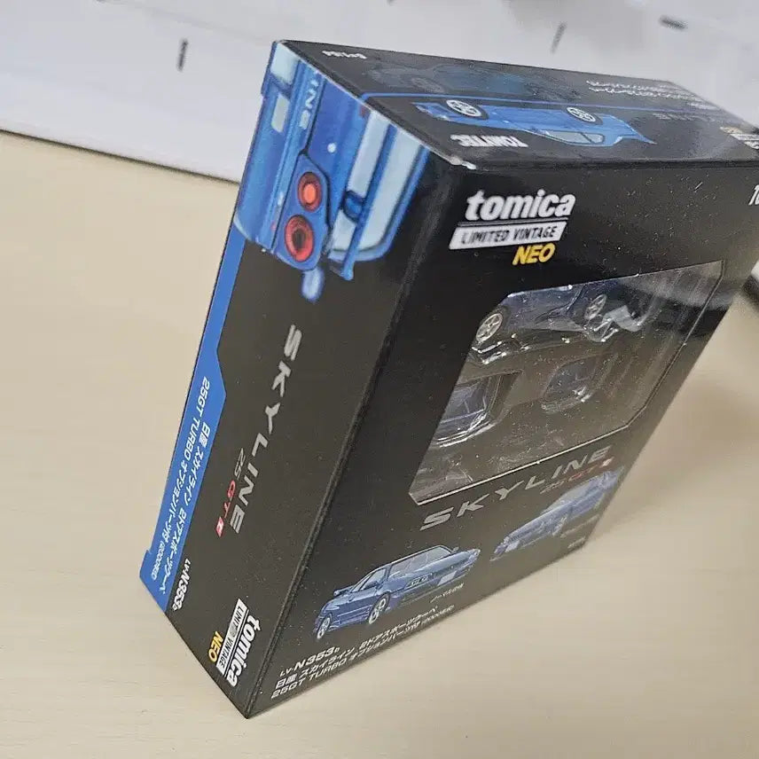 [BUNJANG] Tomica Limited Vintage Neo Nissan Skyline 25GT Turbo 1/64 Scale / 토미카 리미티드 빈티지 네오 닛산 스카이라인 25GT 터보