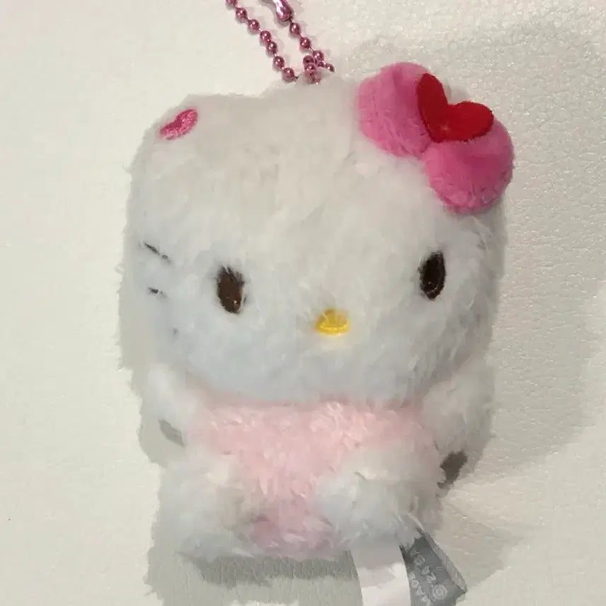 [BUNJANG] Sanrio Hello Kitty Plush Keychain / 산리오 헬로키티 인형 털 키링