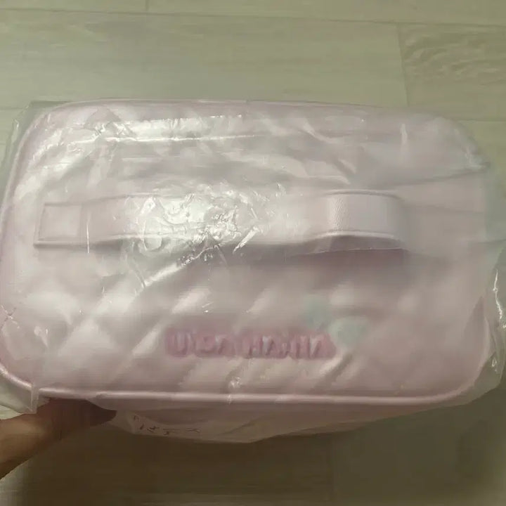[BUNJANG] Sanrio Ichiban Kuji Usahana Pouch / 산리오쿠지 / 우사하나파우치