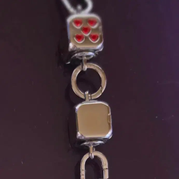 [BUNJANG] G-Dragon x Casetify Cube Keychain / G-dragon 케이스티파이 큐브키링