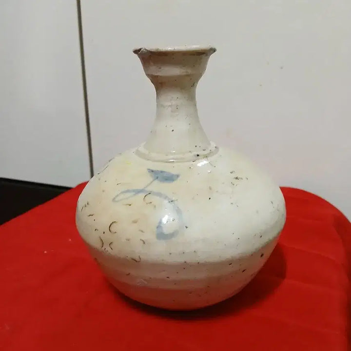 [BUNJANG] Joseon Dynasty Cheongsong White Porcelain Vase / 청송 백자