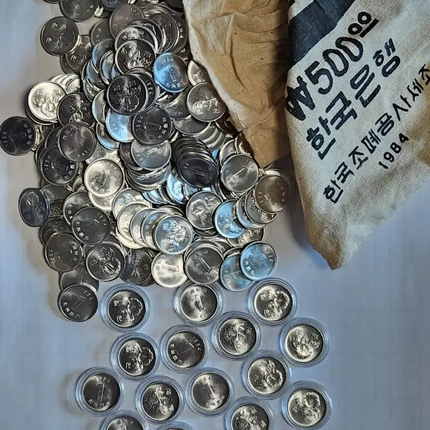 [BUNJANG] 1984 1 Won Coin Bundle (50 pieces) / 관봉해체분/ 1984년 1원 50개