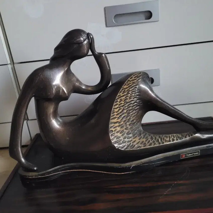 [BUNJANG] Bronze Woman Sculpture by Jongsoo Kyung / 브론즈 여인 조각상