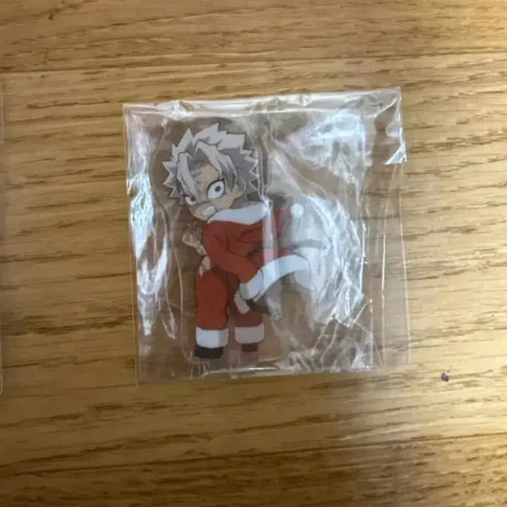 [BUNJANG] Ufotable Sanemi Santa Acrylic Stand / 유포터블 사네미 산타 아크릴 스탠드