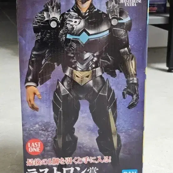 [BUNJANG] My Hero Academia Ichiban Kuji Armored All Might Last One Prize Figure (Sealed) / 나히아 제일복권 아머드 올마이트 라스트원상 미개봉 팝니다 하위상서비스