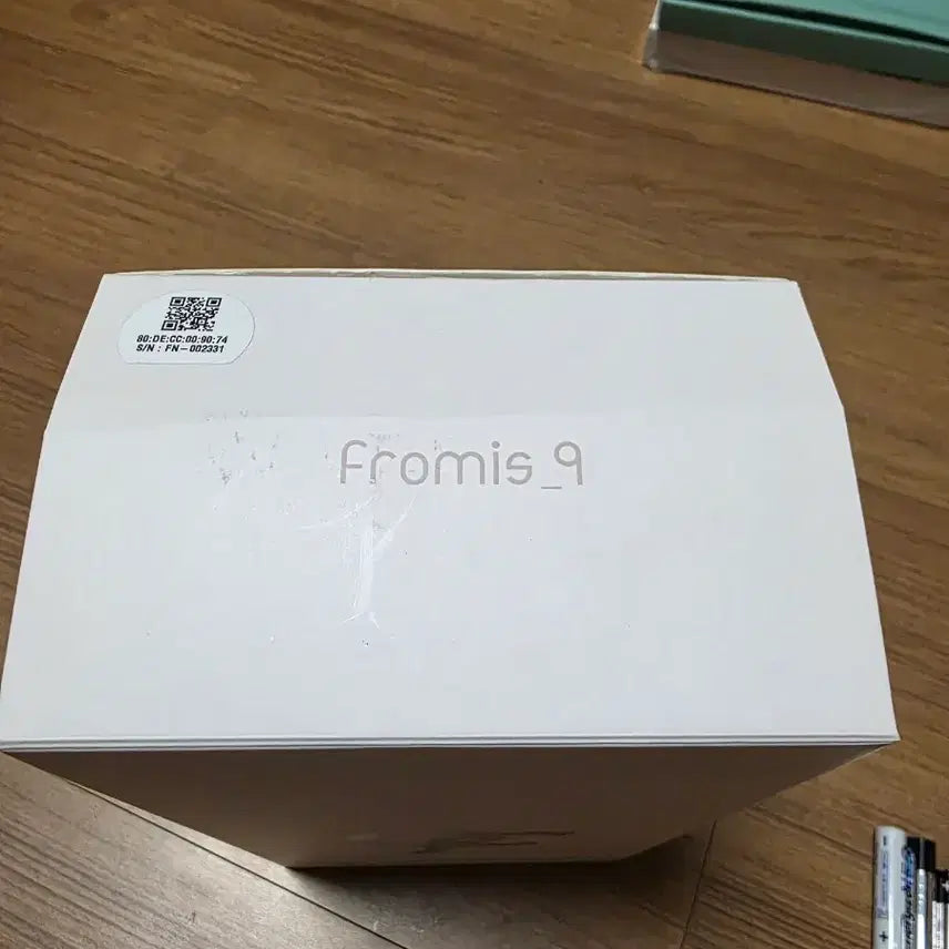 [BUNJANG] fromis_9 Official Light Stick Ver. 1 / 프로미스나인 응원봉 ver.1 판매합니다.