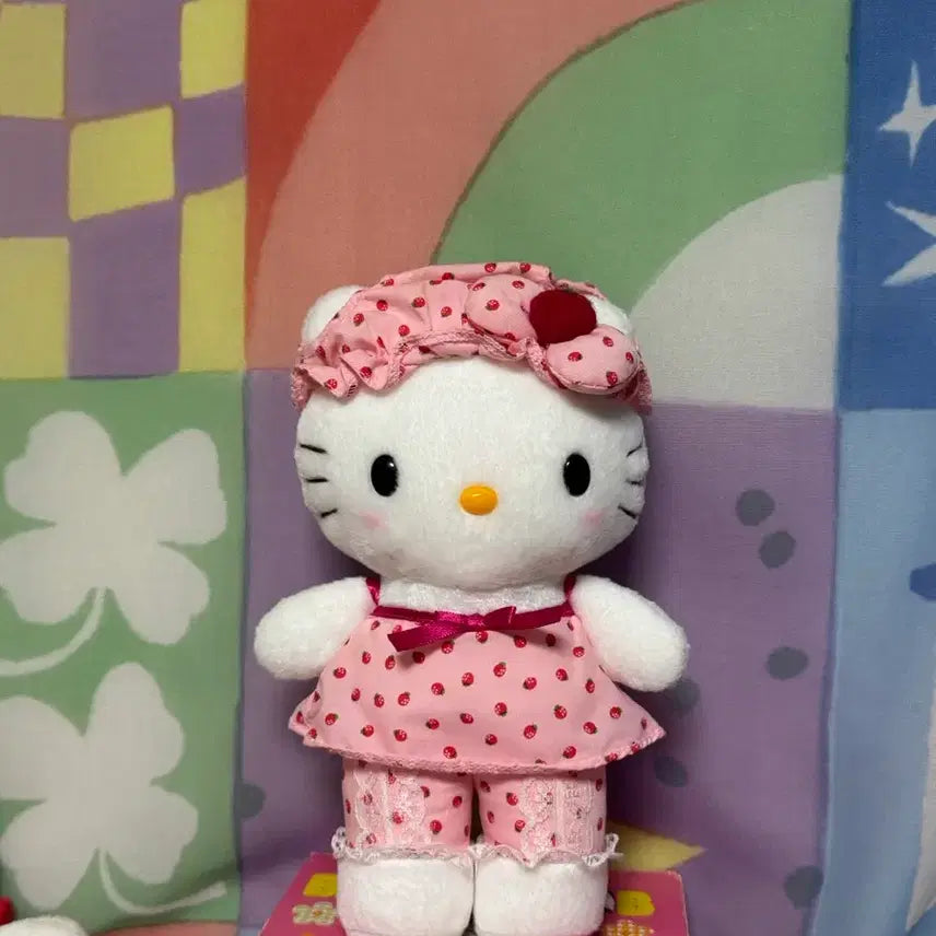 [BUNJANG] Sanrio Ichigo Pajamas Kitty Plush / 고전 이치고 파자마 키티