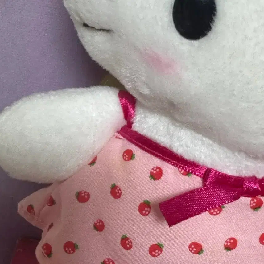 [BUNJANG] Sanrio Ichigo Pajamas Kitty Plush / 고전 이치고 파자마 키티