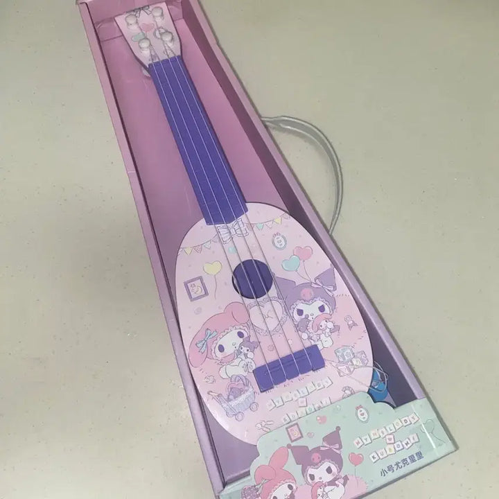 [BUNJANG] Sanrio Kuromi My Melody Ukulele Mini Guitar / 산리오 쿠로미 마이멜로디 우쿨렐레 미니기타