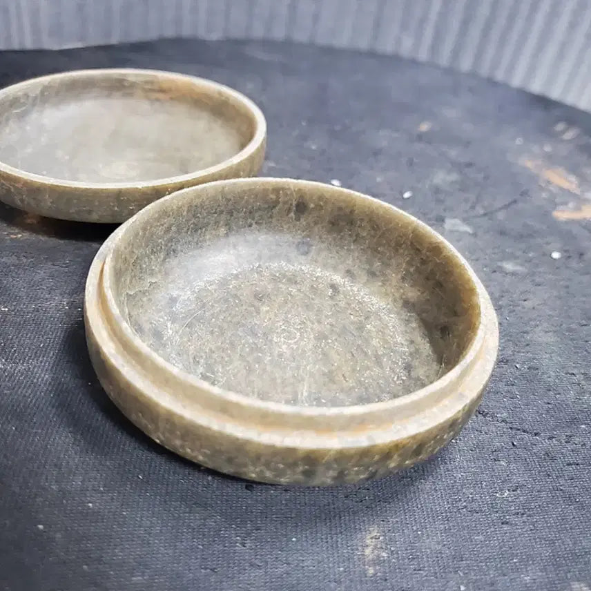 [BUNJANG] Hand-Carved Stone Chrysanthemum and Cloisonné Pattern Round Container Antique Chinese Art Collectible / 수공 석제 국화칠보문 원형 분합 중국골동품 고미술품 수집품 옥돌 옥석