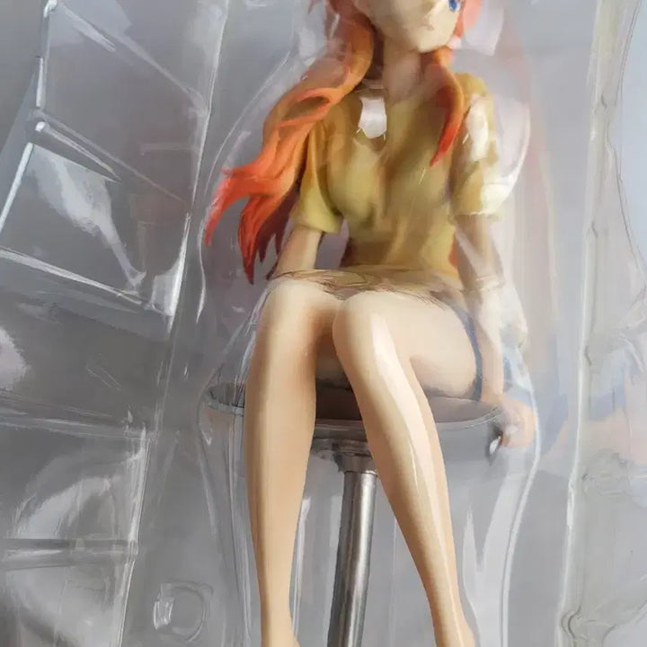 [BUNJANG] Evangelion Asuka Langley Soryu Sitting Pose Figure (25cm) / 에반게리온 아스카 피규어입니다.크기는 제법 있는 편입니다. (25cm)사진에 보이는 그대로이고, 의자에 앉아있는 모습입니다.식빵 들어있습니다.미전시 신품입니다.반