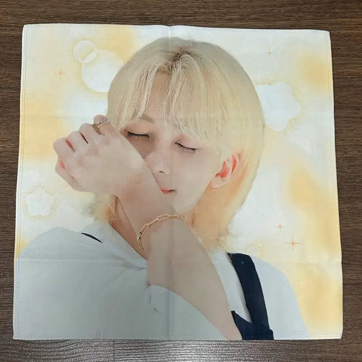 [BUNJANG] SEVENTEEN Jeonghan Square Photocard Holder / 세븐틴 정한 정사각 반사슬로건