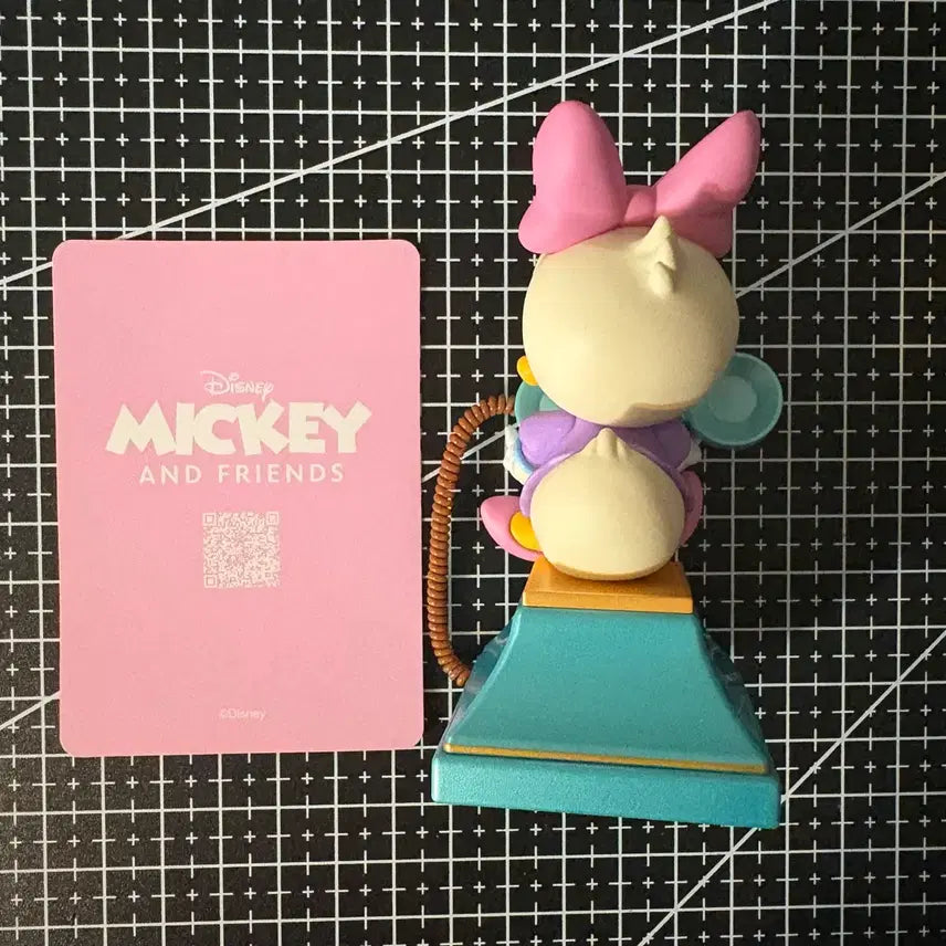 [BUNJANG] Pop Mart Disney Ancient Times Daisy Duck Figure / 팝마트 디즈니 에이션트 타임즈 데이지덕