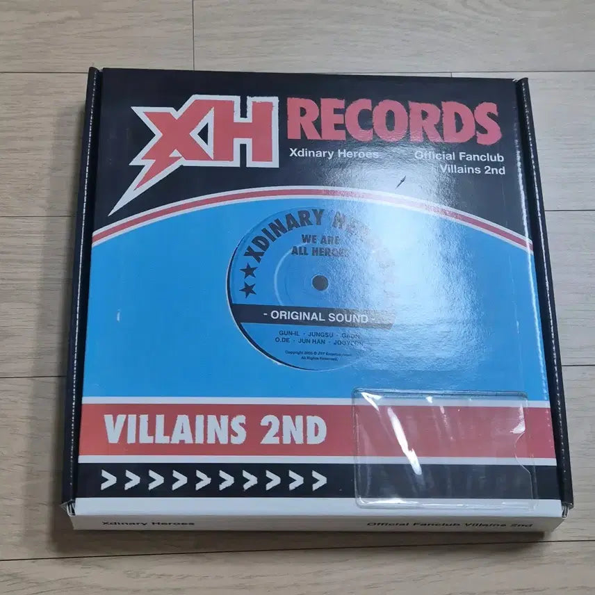 [BUNJANG] XDINARY HEROES Villains 2nd Official Membership Kit (Includes Slogan) - Sealed / (미개봉) 엑스디너리히어로즈 엑디즈 공식 빌런즈 2기 키트(슬로건 포함)