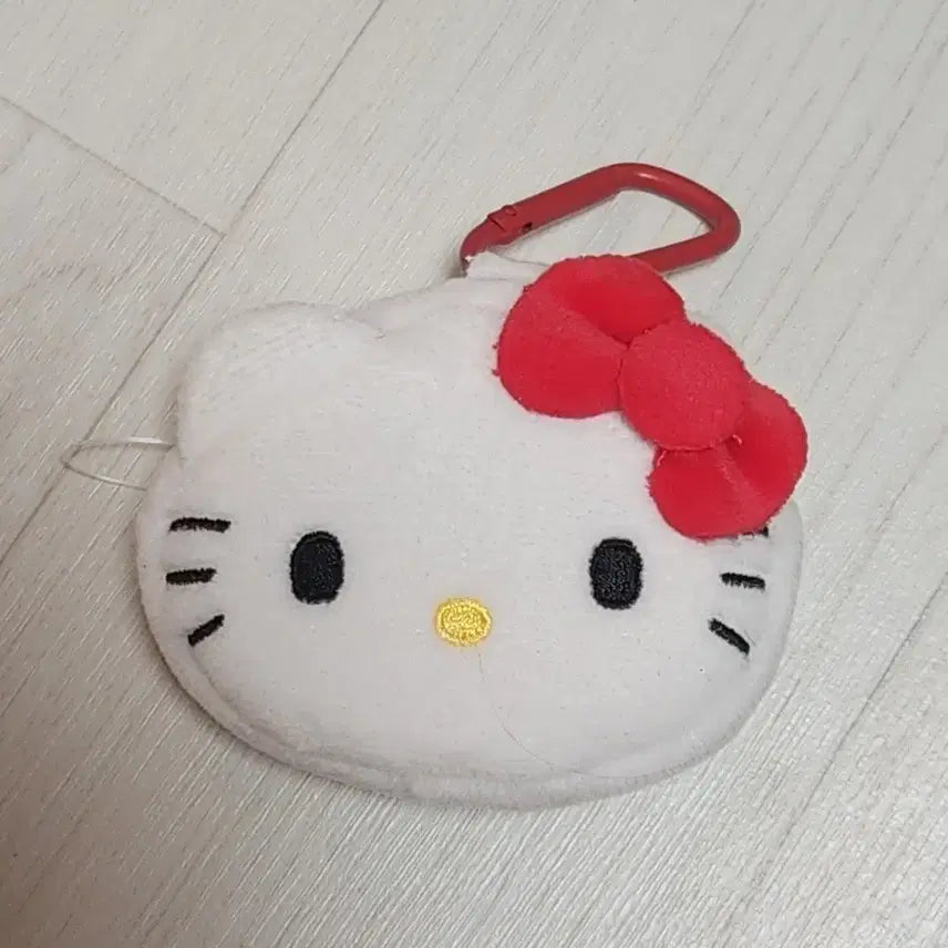 [BUNJANG] Hello Kitty Carapiner Pouch / 헬로키티 카라피너 파우치