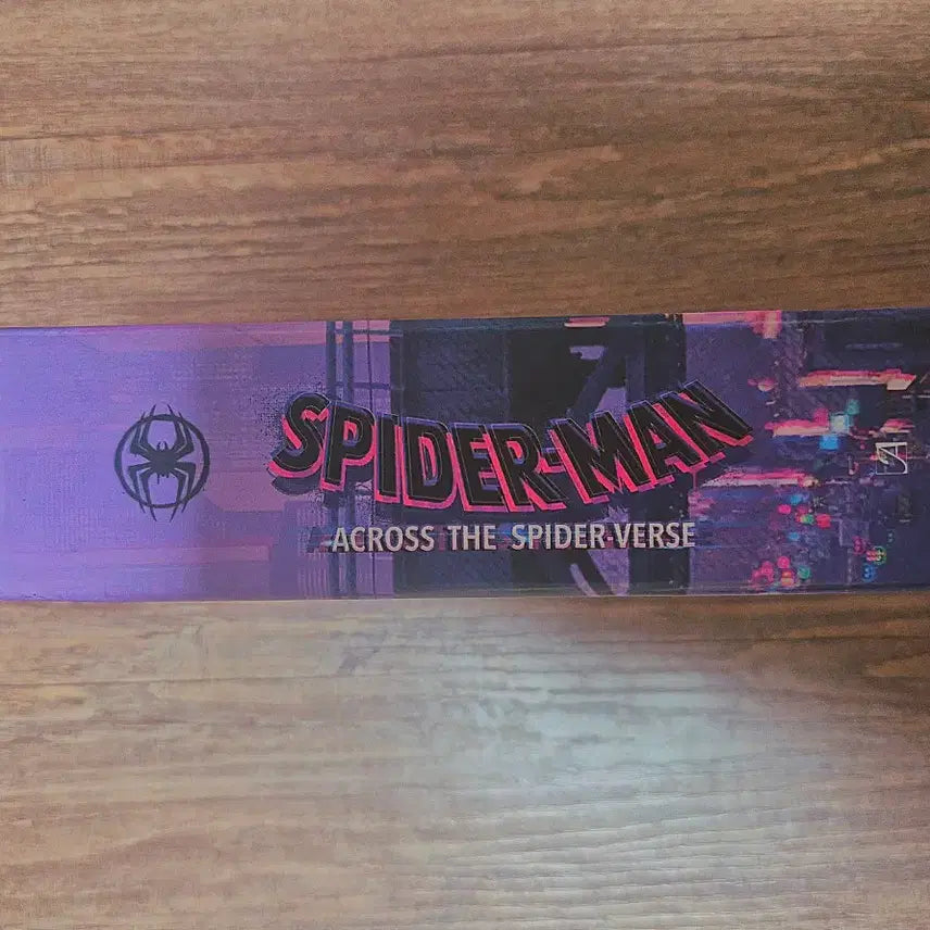 [BUNJANG] Spider-Man: Across the Spider-Verse 100 Postcard Book / 스파이더맨 어크로스 더 유니버스 엽서북 100