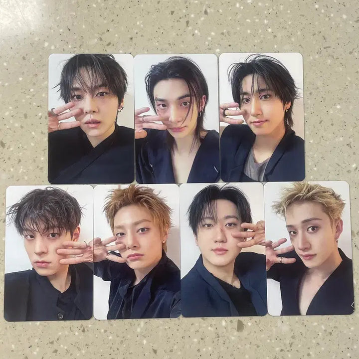 [BUNJANG] Stray Kids Unlock Tour Gift Photocard (Excluding Felix) / 스키즈 런잇 콘서트 입장 기프트 포카 양도